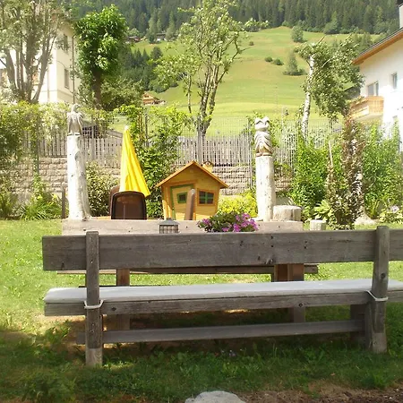 Piccolohotel Tempele Garni Сан-Кандидо